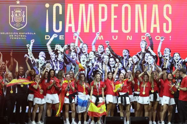 When Spain's Women's World Cup Champions Return to Madrid, they are Greeted with a Royal Celebration